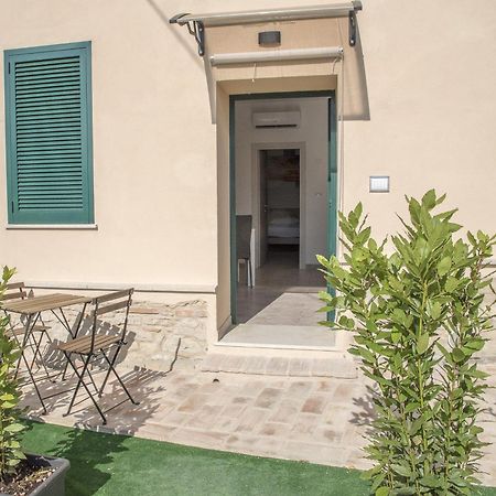 Queen Appartamenti E Camere Campofilone Exterior foto